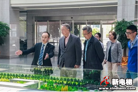 世界自然保护联盟理事会主席章新胜、浙江大学管理学院院长吴晓波一行莅临森赫电梯考察交流(图1) 世界自然保护联盟理事会主席章新胜、浙江大学管理学院院长吴晓波一行莅临森赫电梯考察交流(图1)