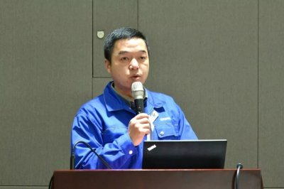 凝聚职工力量,共筑巨龙基石——巨龙电梯召开首届职代会(图6) 凝聚职工力量,共筑巨龙基石——巨龙电梯召开首届职代会(图6)