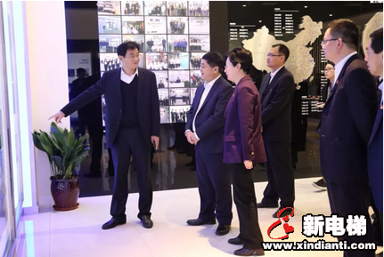 嘉兴市委常委、嘉善县委书记许晴调研康力电梯(图2) 嘉兴市委常委、嘉善县委书记许晴调研康力电梯(图2)