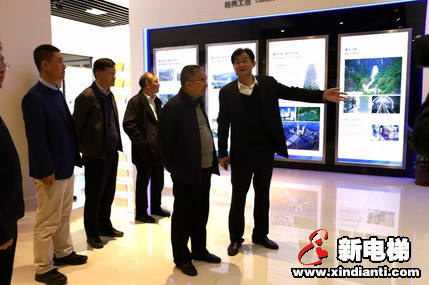 国务院发展研究中心副主任张来明调研康力电梯(图2) 国务院发展研究中心副主任张来明调研康力电梯(图2)