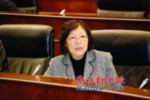 澳门议员：官员不敢公开财产民众就会怀疑