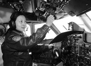 中国第二位女航天员将随“神十”升空