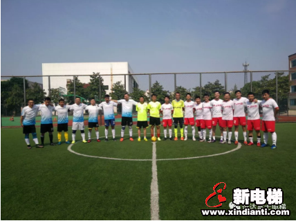 足间追梦·尽展风采——恒达富士足球队荣获练市镇五人制足球联赛亚军(图2) 足间追梦·尽展风采——恒达富士足球队荣获练市镇五人制足球联赛亚军(图2)