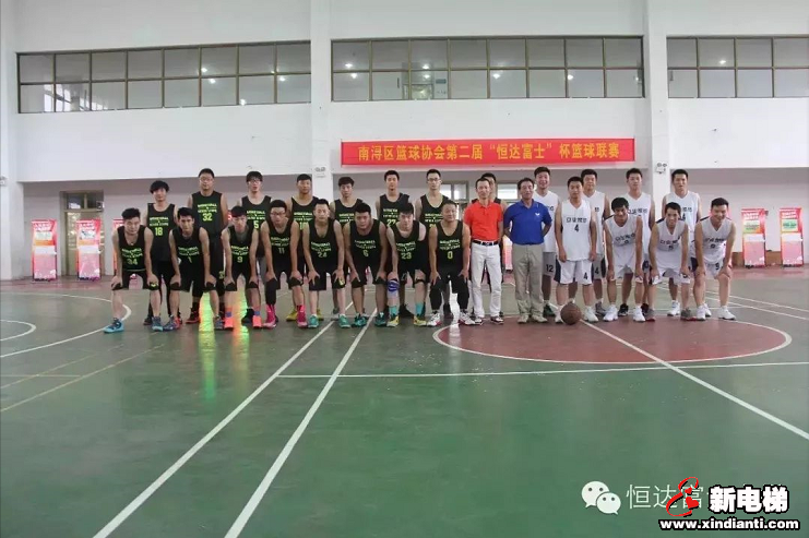 足间追梦·尽展风采——恒达富士足球队荣获练市镇五人制足球联赛亚军(图5) 足间追梦·尽展风采——恒达富士足球队荣获练市镇五人制足球联赛亚军(图5)