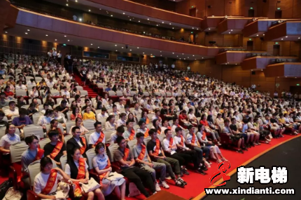 森赫电梯董事会秘书李仁获评2019年度湖州市大学生就业典型(图1) 森赫电梯董事会秘书李仁获评2019年度湖州市大学生就业典型(图1)