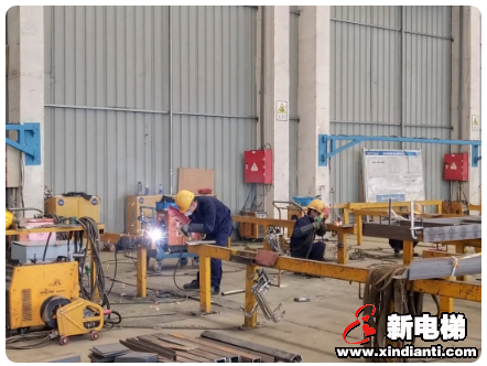 康力再添22名中级焊工,“焊接技能鉴定考试”圆满成功!(图13) 康力再添22名中级焊工,“焊接技能鉴定考试”圆满成功!(图13)
