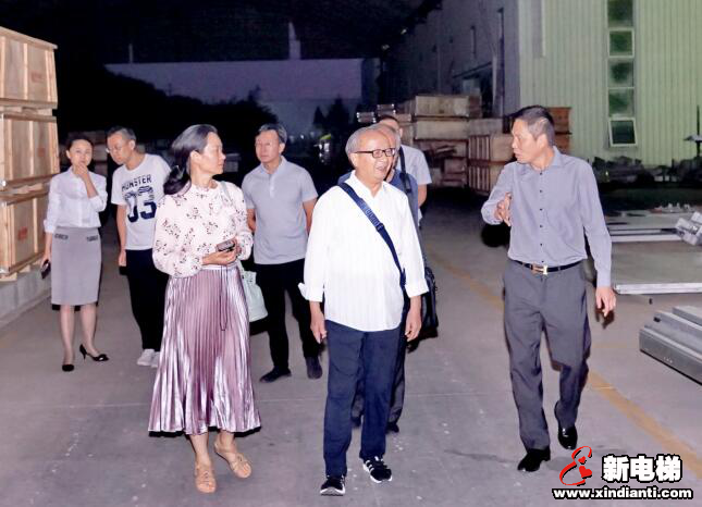 中国电梯行业京津冀专家团一行莅临升华电梯集团考察交流(图3) 中国电梯行业京津冀专家团一行莅临升华电梯集团考察交流(图3)