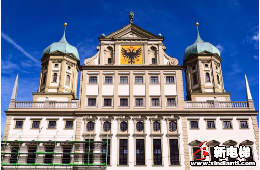 巨龙电梯亮相德国国际电梯展览会(图1) 巨龙电梯亮相德国国际电梯展览会(图1)
