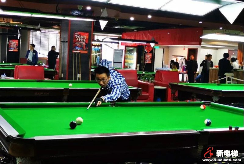 巨龙电梯荣获2019年“一球成名”台球团体积分赛冠军 尽显职工风采(图2) 巨龙电梯荣获2019年“一球成名”台球团体积分赛冠军 尽显职工风采(图2)