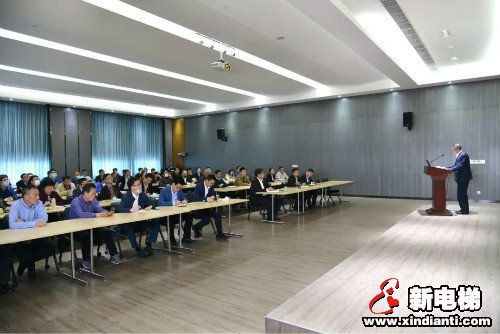不忘初心,砥砺前行——巨人集团党委召开换届选举大会(图3) 不忘初心,砥砺前行——巨人集团党委召开换届选举大会(图3)