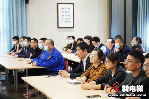 不忘初心,砥砺前行——巨人集团党委召开换届选举大会(图4) 不忘初心,砥砺前行——巨人集团党委召开换届选举大会(图4)