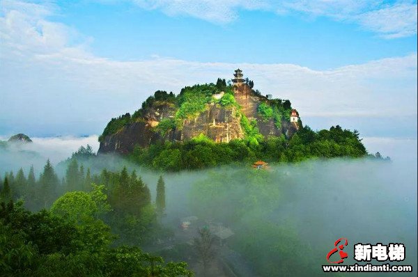 “绝壁天梯”现身又一悬崖景区,速来围观!(图1) “绝壁天梯”现身又一悬崖景区,速来围观!(图1)