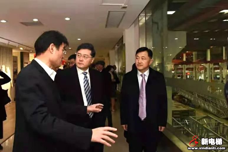 中东欧外交官考察团走进康力电梯 见证发展(图2) 图片