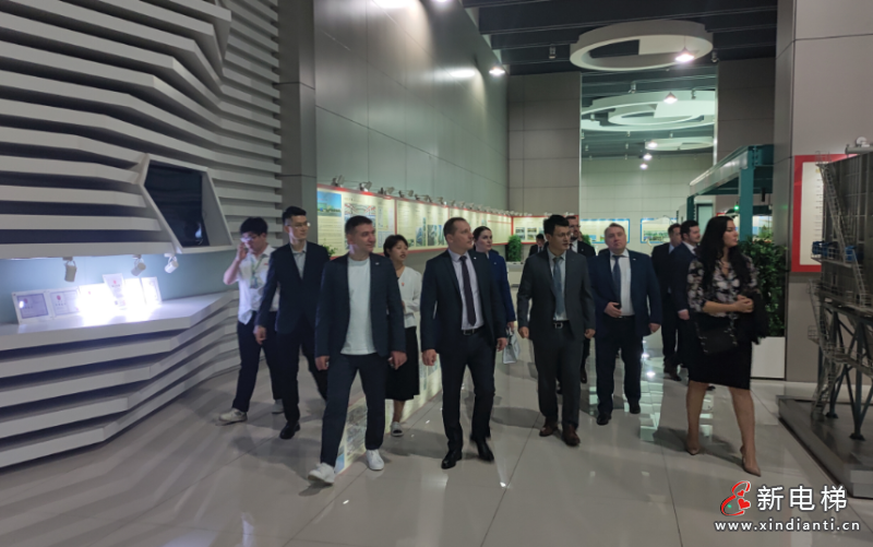 远大集团与全俄国家建设政策中心签署战略合作协议!地缘相近、商缘相通,远大再掀“俄罗斯旋风”!(图3) 远大集团与全俄国家建设政策中心签署战略合作协议!地缘相近、商缘相通,远大再掀“俄罗斯旋风”!(图3)
