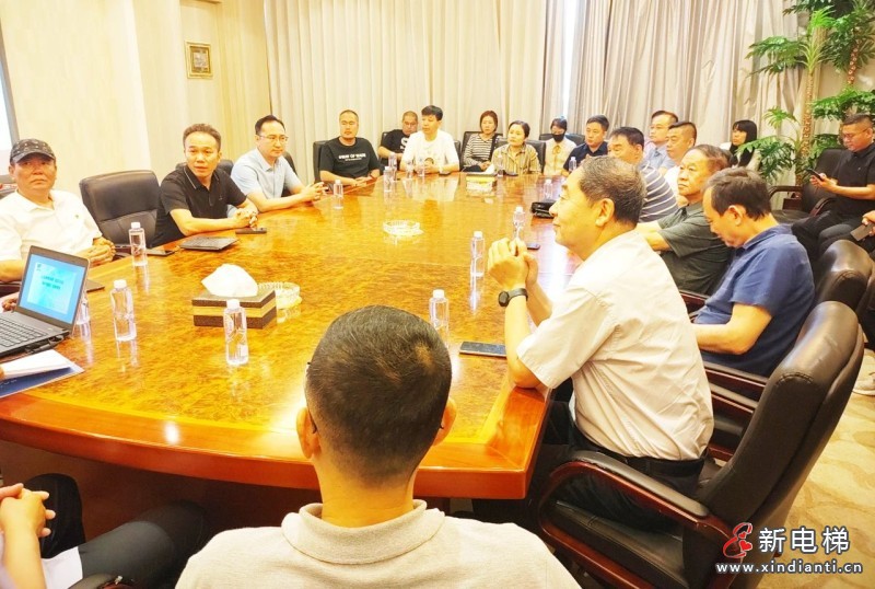 辽宁省电梯协会等开展“入企参观见学”活动,助力博林特电梯“安全生产月”!(图3) 辽宁省电梯协会等开展“入企参观见学”活动,助力博林特电梯“安全生产月”!(图3)