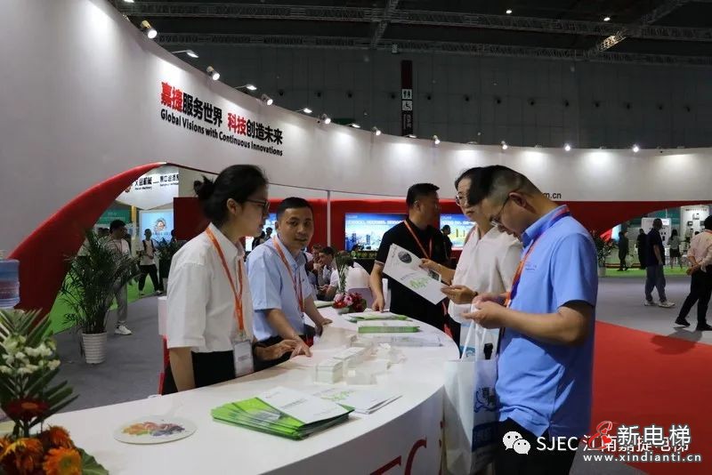以匠心致敬匠品,江南嘉捷电梯亮相第十五届中国国际电梯展览会!(图11) 以匠心致敬匠品,江南嘉捷电梯亮相第十五届中国国际电梯展览会!(图11)