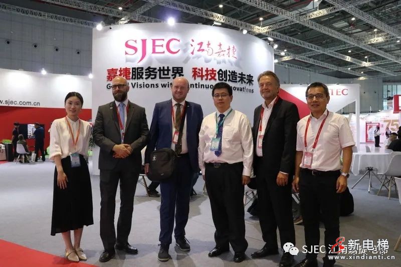 以匠心致敬匠品,江南嘉捷电梯亮相第十五届中国国际电梯展览会!(图5) 以匠心致敬匠品,江南嘉捷电梯亮相第十五届中国国际电梯展览会!(图5)