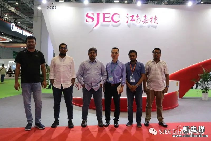 以匠心致敬匠品,江南嘉捷电梯亮相第十五届中国国际电梯展览会!(图6) 以匠心致敬匠品,江南嘉捷电梯亮相第十五届中国国际电梯展览会!(图6)