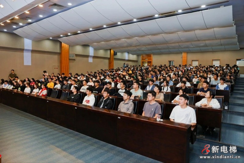 森赫电梯董事长李东流博士受聘为中国计量大学特聘教授(图5) 森赫电梯董事长李东流博士受聘为中国计量大学特聘教授(图5)