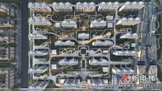 完美交付!67台康力电扶梯进驻上海临港主城核心(图3) 完美交付!67台康力电扶梯进驻上海临港主城核心(图3)