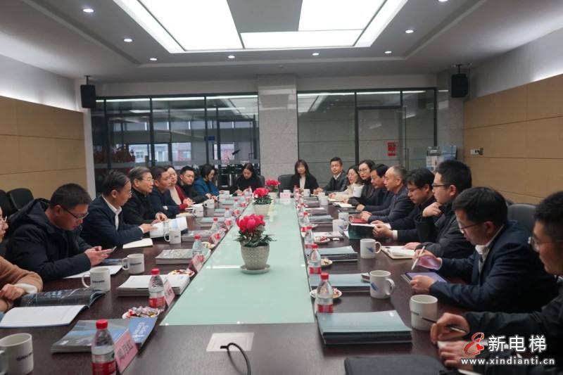 浙江省政协副主席叶正波一行调研森赫电梯(图1) 浙江省政协副主席叶正波一行调研森赫电梯(图1)