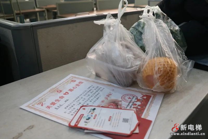 为爱“挽袖”,传递温暖|江南嘉捷连续19年开展无偿献血活动(图8) 为爱“挽袖”,传递温暖|江南嘉捷连续19年开展无偿献血活动(图8)
