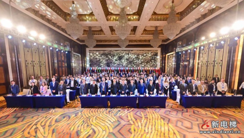 初心如磬,笃行致志 | 沈阳远大智能工业集团2024博林特电梯全球代理商大会盛大圆满召开!(图19) 初心如磬,笃行致志 | 沈阳远大智能工业集团2024博林特电梯全球代理商大会盛大圆满召开!(图19)