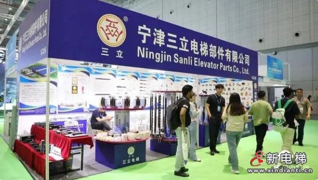 “宁津电梯”:叫响上海国际电梯展!(图8) “宁津电梯”:叫响上海国际电梯展!(图8)