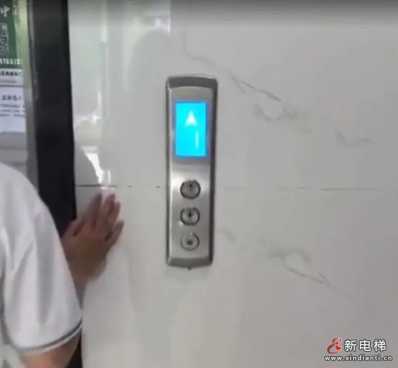 江西赣州发生一起疑似电梯冲顶事故致1人受伤,当地成立调查组(图2) 江西赣州发生一起疑似电梯冲顶事故致1人受伤,当地成立调查组(图2)