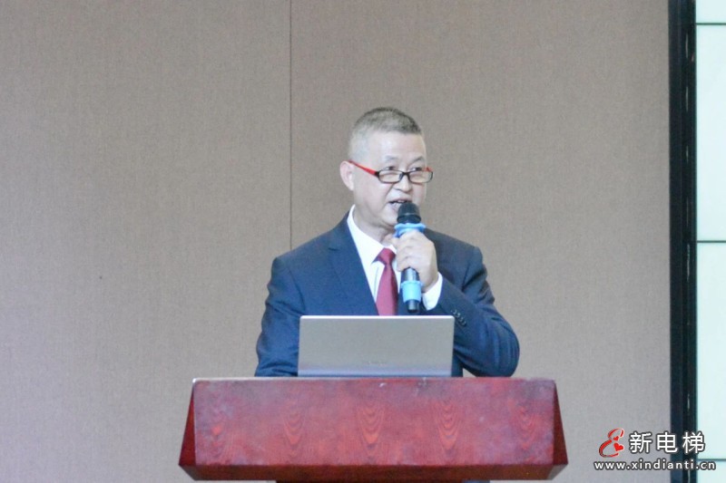 龙腾蛇舞迎新春 砥砺前行迈新程——巨龙电梯2025年迎春大会(图12) 龙腾蛇舞迎新春 砥砺前行迈新程——巨龙电梯2025年迎春大会(图12)