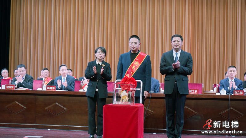 开门红丨森赫电梯捧回新牛企业、国家专精特新“小巨人”企业、重才爱才企业三项政府大奖(图4) 开门红丨森赫电梯捧回新牛企业、国家专精特新“小巨人”企业、重才爱才企业三项政府大奖(图4)