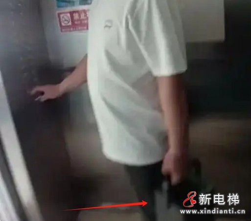 北京顺义、朝阳相继开出“首单”携带电动车电池进电梯的罚单
