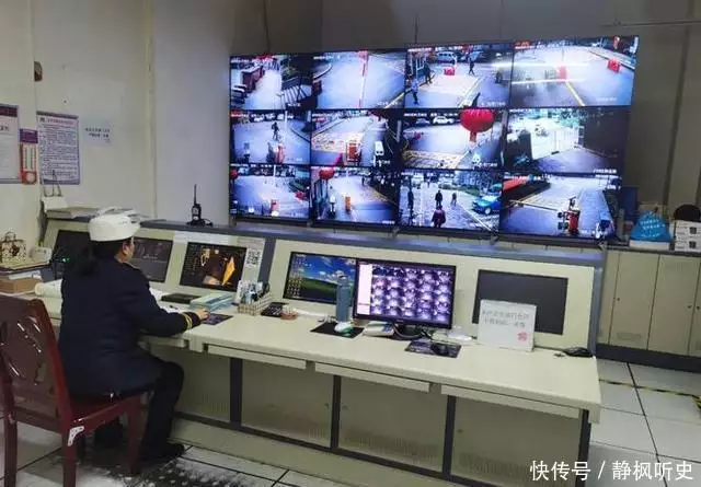 6岁男孩被困电梯后续,物业态度嚣张,拒不救人,知情人透更多(图11) 6岁男孩被困电梯后续,物业态度嚣张,拒不救人,知情人透更多(图11)