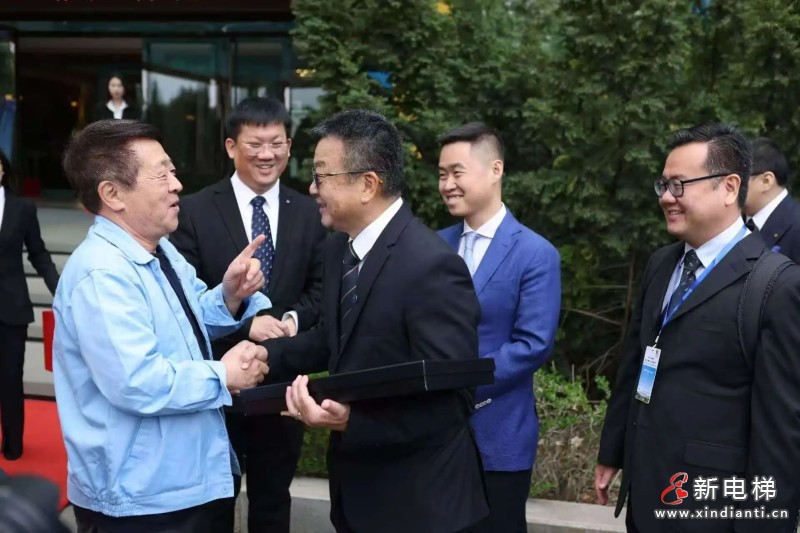 深耕东盟十八载 再启全球新征程!远大智能博林特电梯2025年全球品牌推介会第四站闪耀吉隆坡(图7) 深耕东盟十八载 再启全球新征程!远大智能博林特电梯2025年全球品牌推介会第四站闪耀吉隆坡(图7)