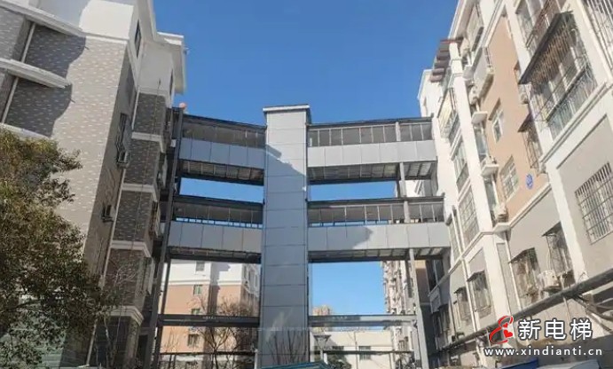 山东菏泽某小区两栋老楼公用一台电梯 降低安装和维护成本创双赢