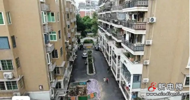 福州一小区加装电梯占了“主干道”遭到254户业主联名反对(图1) 微信截图_20250711160818