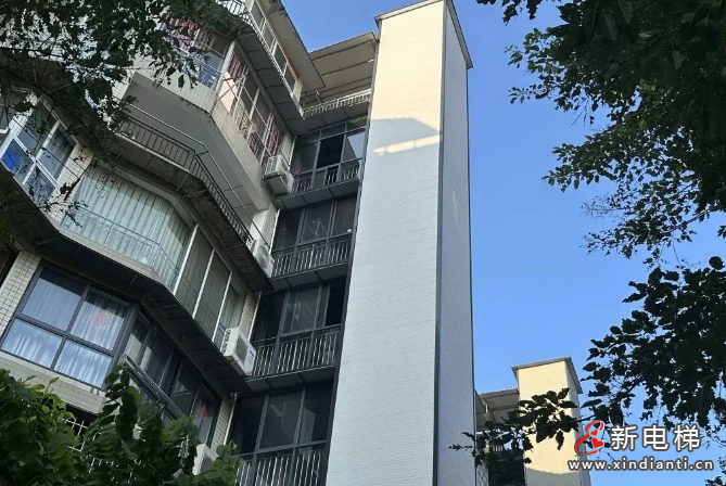 四川泸州上半年已完成147台加装电梯 老旧小区焕发“垂直活力”