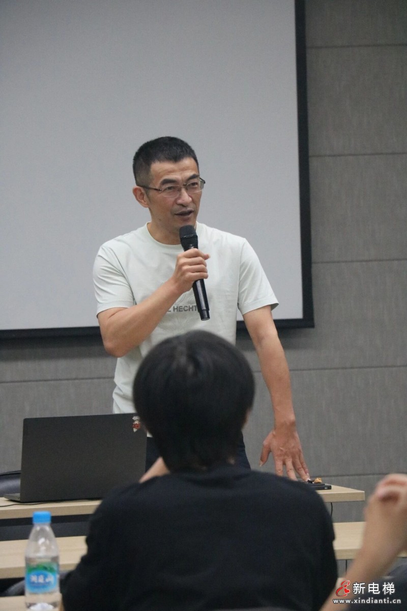 访企汇智践新知,产学联动启未来 苏州大学研究生走进江南嘉捷参观学习(图6) 访企汇智践新知,产学联动启未来 苏州大学研究生走进江南嘉捷参观学习(图6)