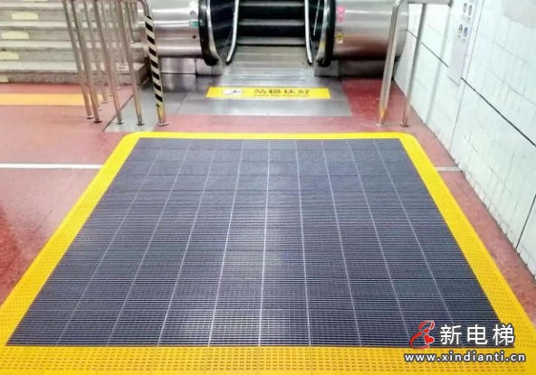 北京地铁创新防异物卡滞地垫首批落地，285台扶梯安装完毕