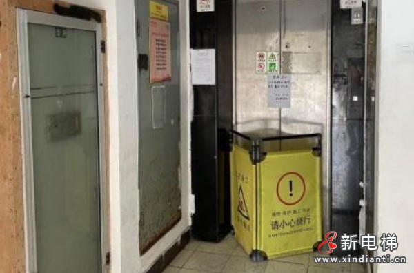 上海松江区某小区10部服役超20年的老旧电梯全部更新