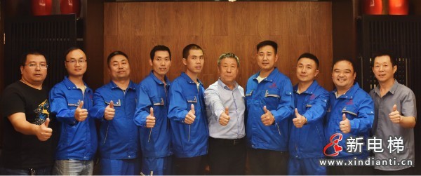 辛建国(图3) 辛建国(图3)