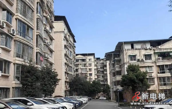 四川‌隆昌仁和花园：老旧小区加装电梯的“攻坚战”与“幸福直达”