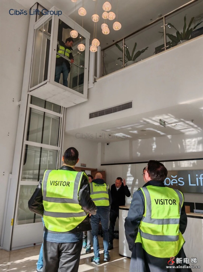 欧洲市场销售团队走访Cibes西柏思嘉兴工厂 | 高度评价高标准生产工艺与制造实力(图4) 欧洲市场销售团队走访Cibes西柏思嘉兴工厂 | 高度评价高标准生产工艺与制造实力(图4)
