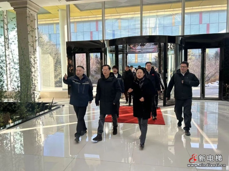 辽宁省总工会、省商务厅领导赴沈阳远大调研送温暖(图3) 辽宁省总工会、省商务厅领导赴沈阳远大调研送温暖(图3)